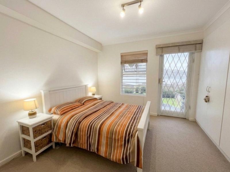 To Let 2 Bedroom Property for Rent in Vredehoek Western Cape